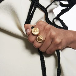 Diamond Heart Coin Ring in Yellow Gold