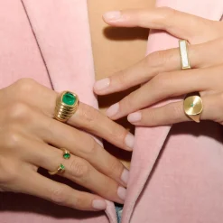Tsavorite Ora Silk Cushion Shaped Signet Ring in Yellow Gold