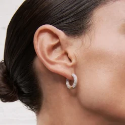 White Diamond Pavé Arco Hoop Earrings in Yellow Gold