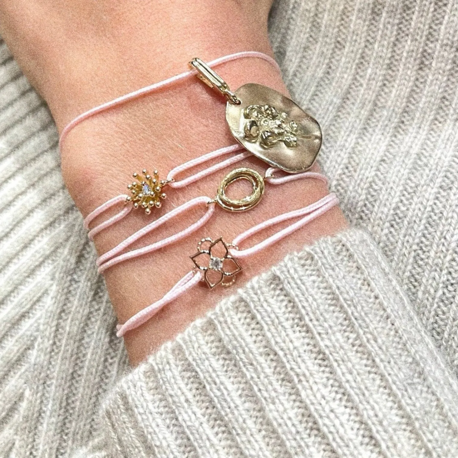 Wild Rose Medal Charm in Yellow Gold